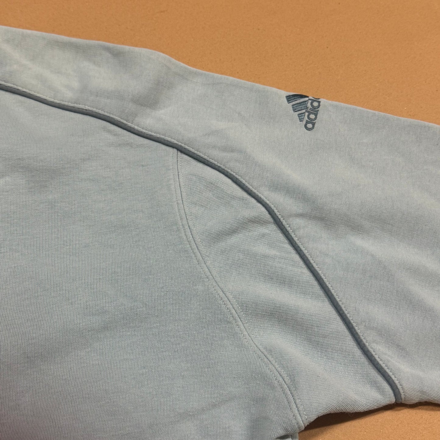 Adidas vintage 00s blue sweatshirt