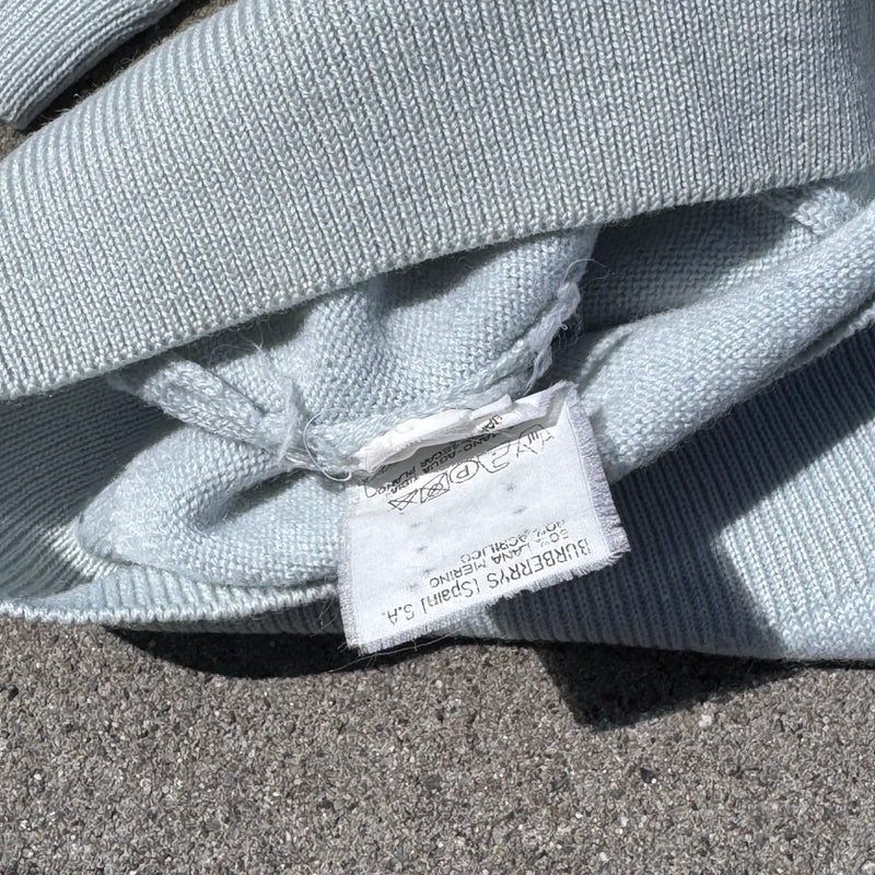 Detailansicht: Sourced limited accessories and clothes Burberry's vintage wool cropped T-shirt – Logo, Nähte oder Material