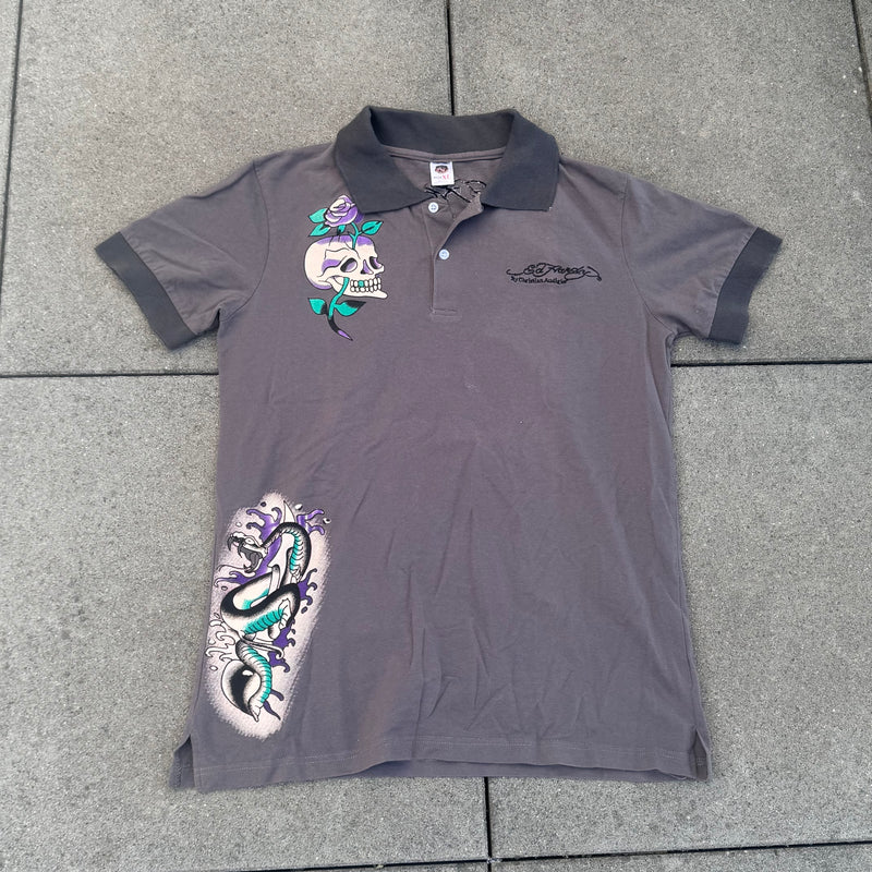 Detailansicht: Sourced limited accessories and clothes Ed Hardy vintage rhinestones poloshirt – Logo, Nähte oder Material