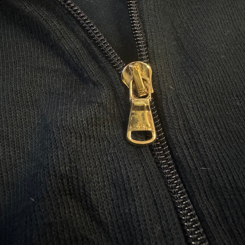 Detailansicht: Sourced limited accessories and clothes Lauren Ralph Lauren Y2K black zip-up – Logo, Nähte oder Material