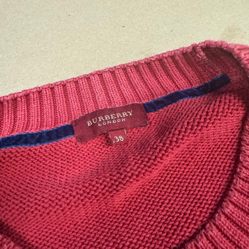 Detailansicht: Sourced limited accessories and clothes Burberry London women’s vintage red knitted sweater – Logo, Nähte oder Material
