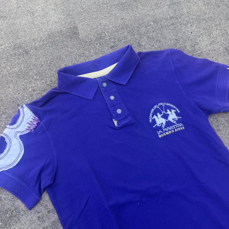 Detailansicht: Sourced limited accessories and clothes La Martina Buenos Aires blue vintage poloshirt – Logo, Nähte oder Material