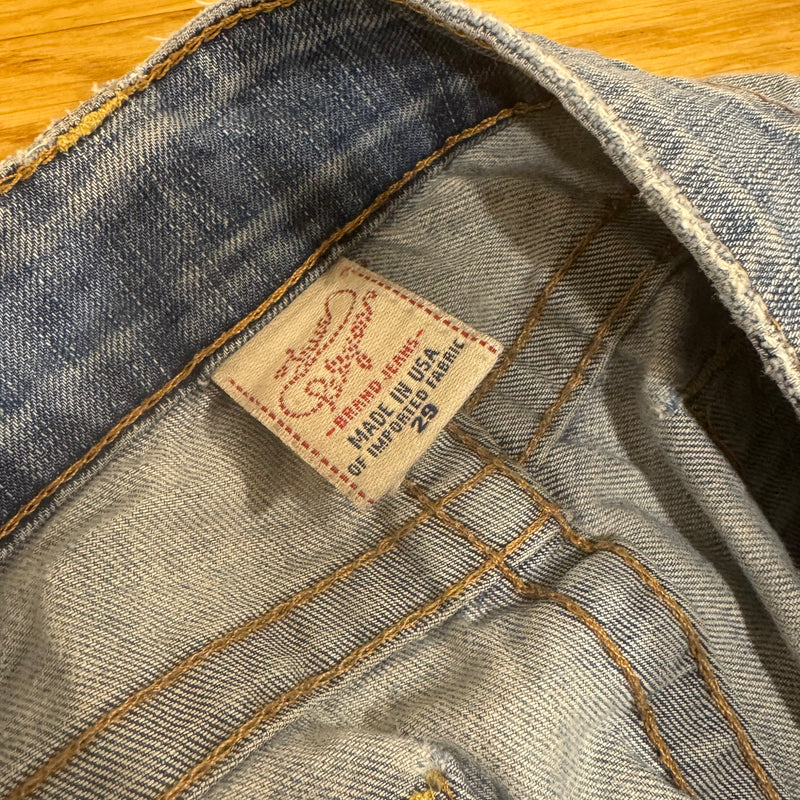 Detailansicht: Sourced limited accessories and clothes True Religion vintage wide leg denim jeans – Logo, Nähte oder Material