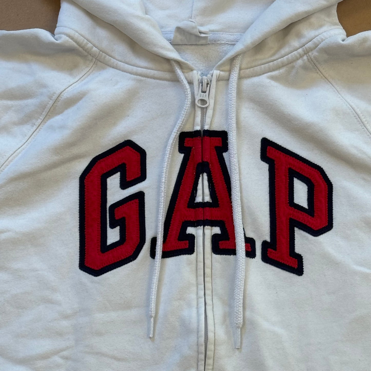 Casual style white GAP zip-up hoodie
