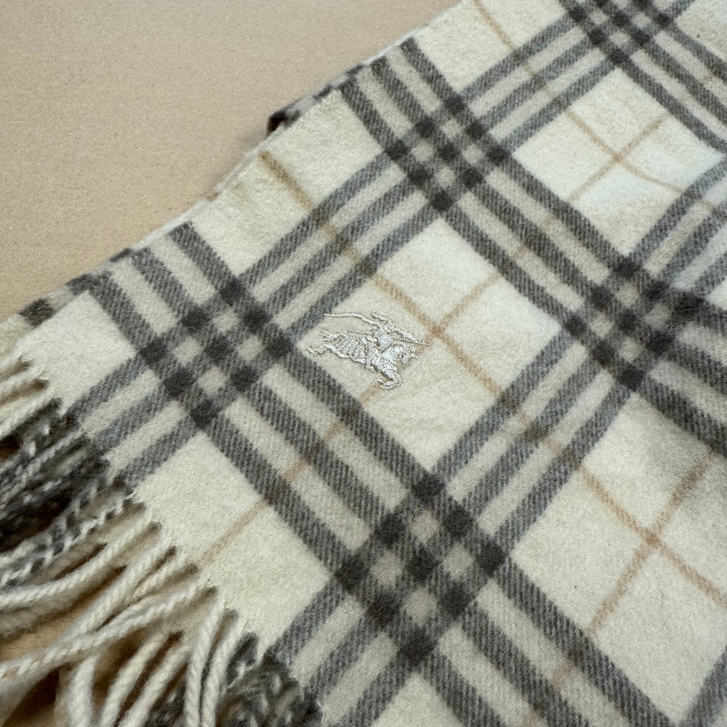 Burberry London vintage lambswool scarf