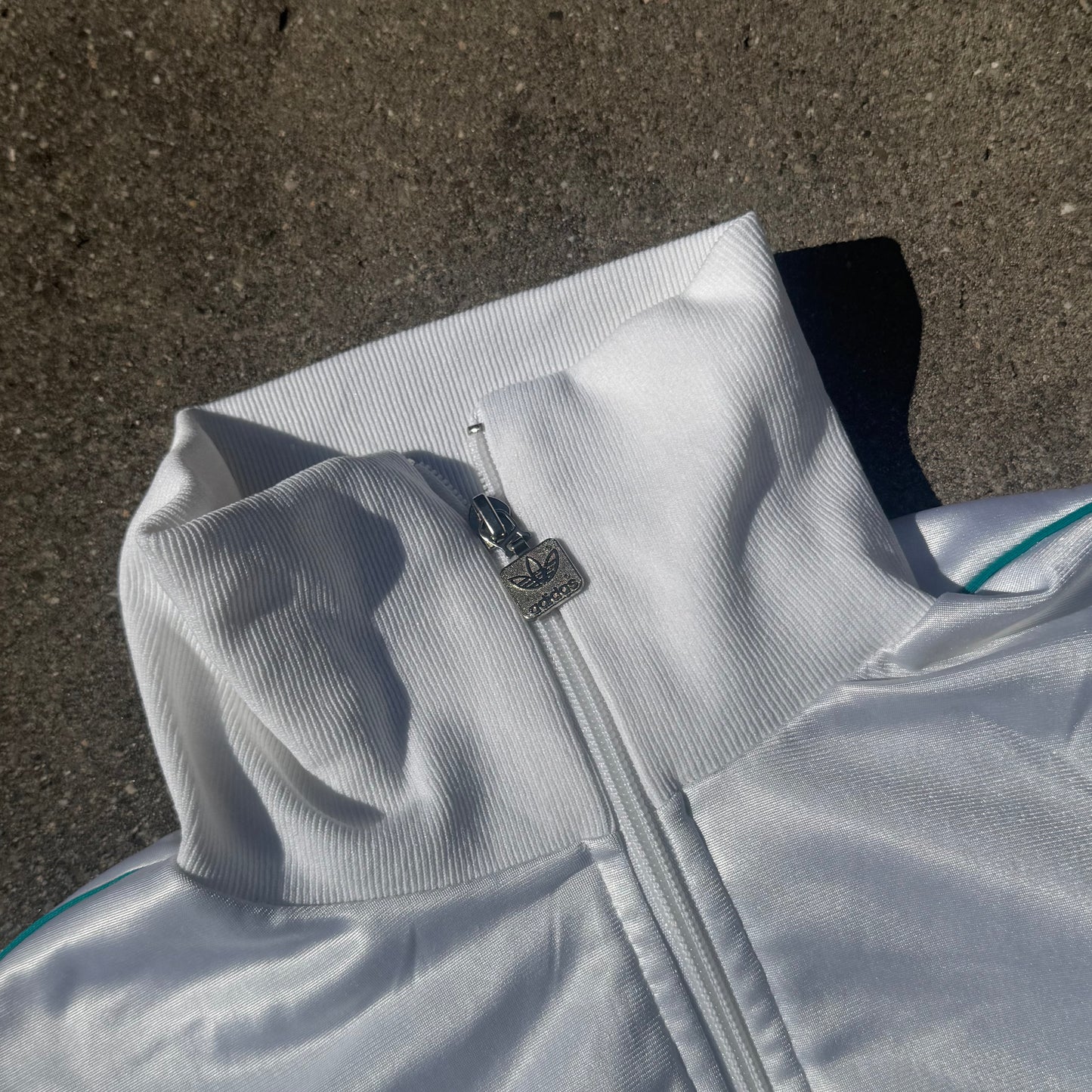 Adidas vintage 90s white track jacket