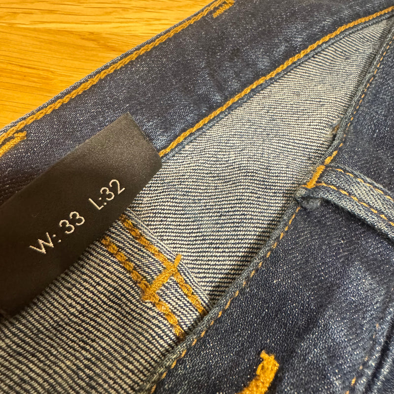 Detailansicht: Sourced limited accessories and clothes Emporio Armani vintage straight-leg pants – Logo, Nähte oder Material