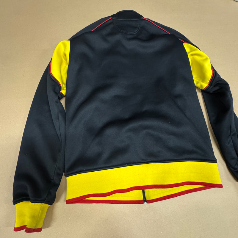 Detailansicht: Sourced limited accessories and clothes Airness y2k black streetwear track jacket – Logo, Nähte oder Material