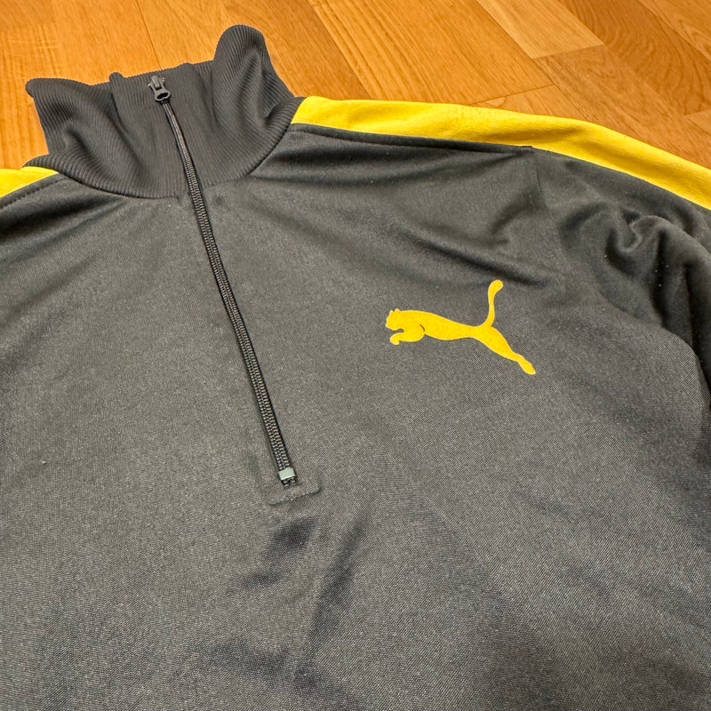 Detailansicht: Sourced limited accessories and clothes Puma green vintage track jacket – Logo, Nähte oder Material