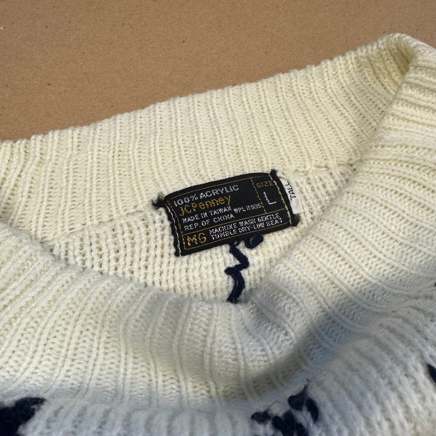 JC Penney vintage knitted sweatshirt