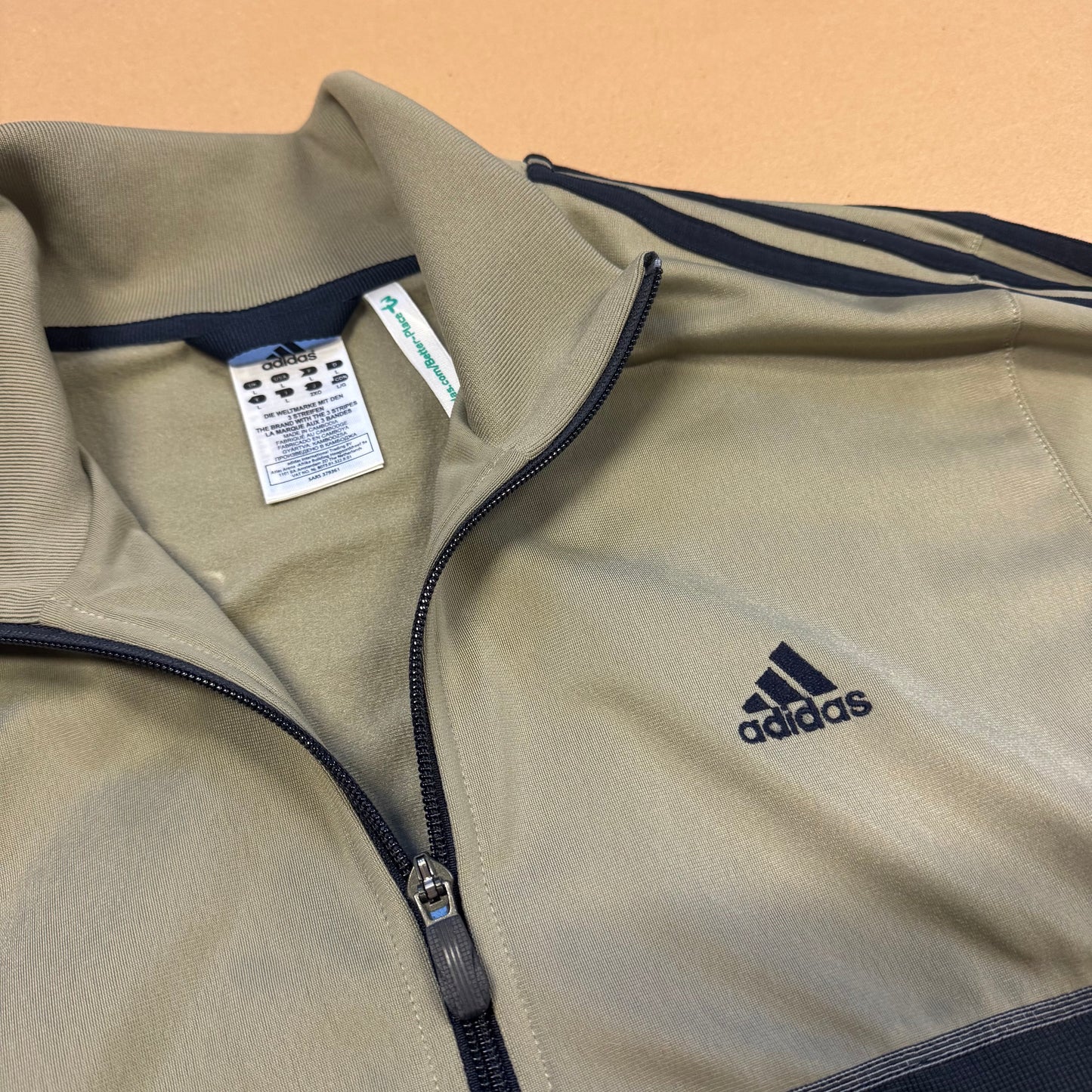 Adidas vintage 00s track jacket