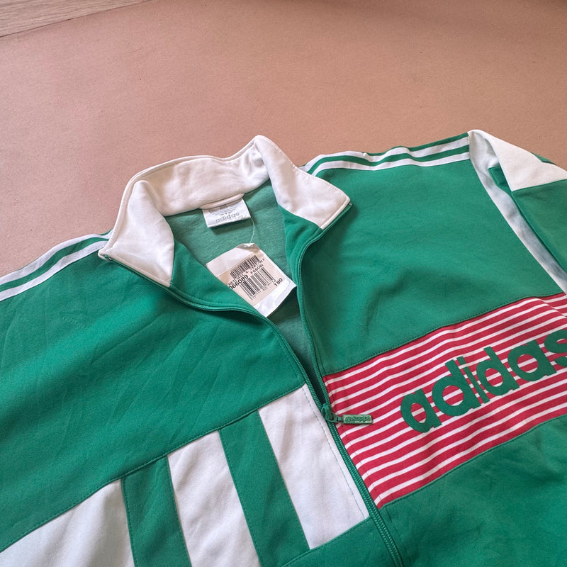 Detailansicht: Sourced limited accessories and clothes Adidas St. Girons vintage green track jacket – Logo, Nähte oder Material