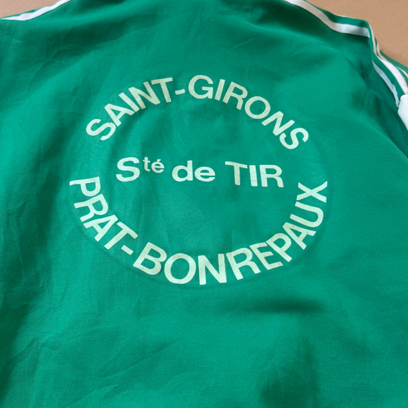 Detailansicht: Sourced limited accessories and clothes Adidas St. Girons vintage green track jacket – Logo, Nähte oder Material