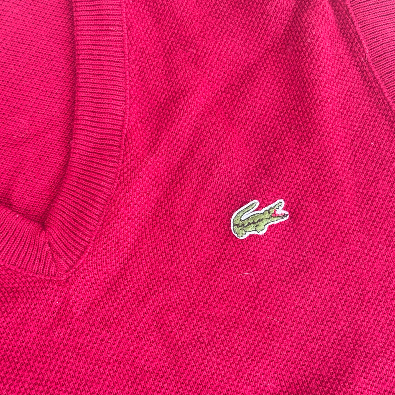 Detailansicht: Sourced limited accessories and clothes Lacoste vintage knitted red vest – Logo, Nähte oder Material