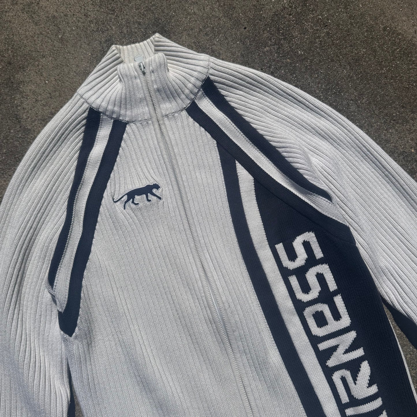 Airness streetwear 00s knitted zip jacket