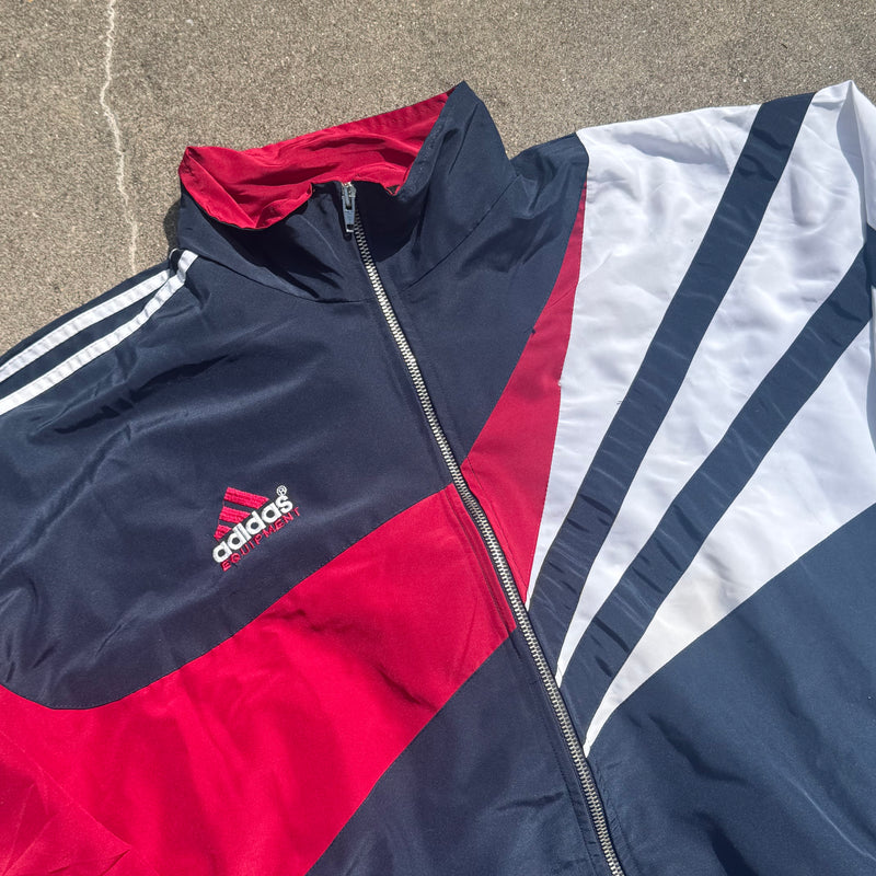 Detailansicht: Sourced limited accessories and clothes Adidas Equipment 90s vintage track jacket – Logo, Nähte oder Material
