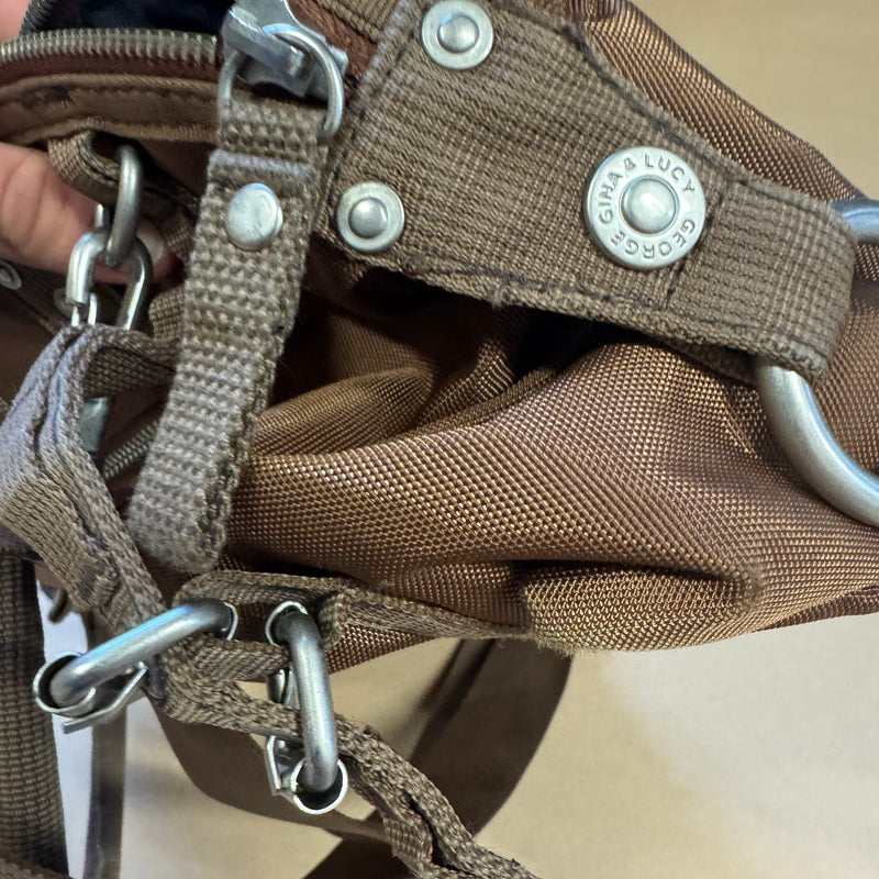 Detailansicht: Sourced limited accessories and clothes George Gina & Lucy Paradise Angel vintage bag – Logo, Nähte oder Material