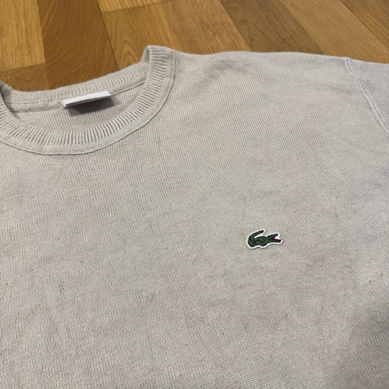 Detailansicht: Sourced limited accessories and clothes Lacoste vintage knitted crewneck wool sweater – Logo, Nähte oder Material