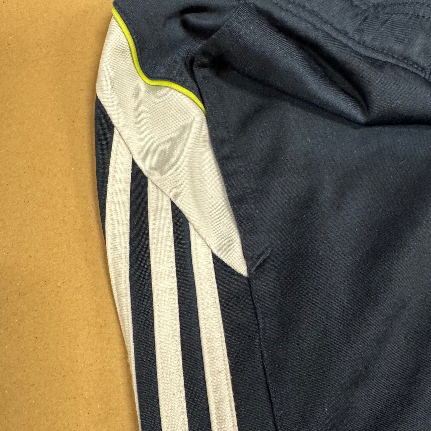 Adidas vintage baggy 00s trackpants