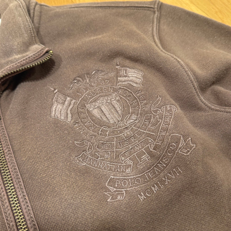 Detailansicht: Sourced limited accessories and clothes Ralph Lauren Polo Jeans 67 zip-up jacket – Logo, Nähte oder Material