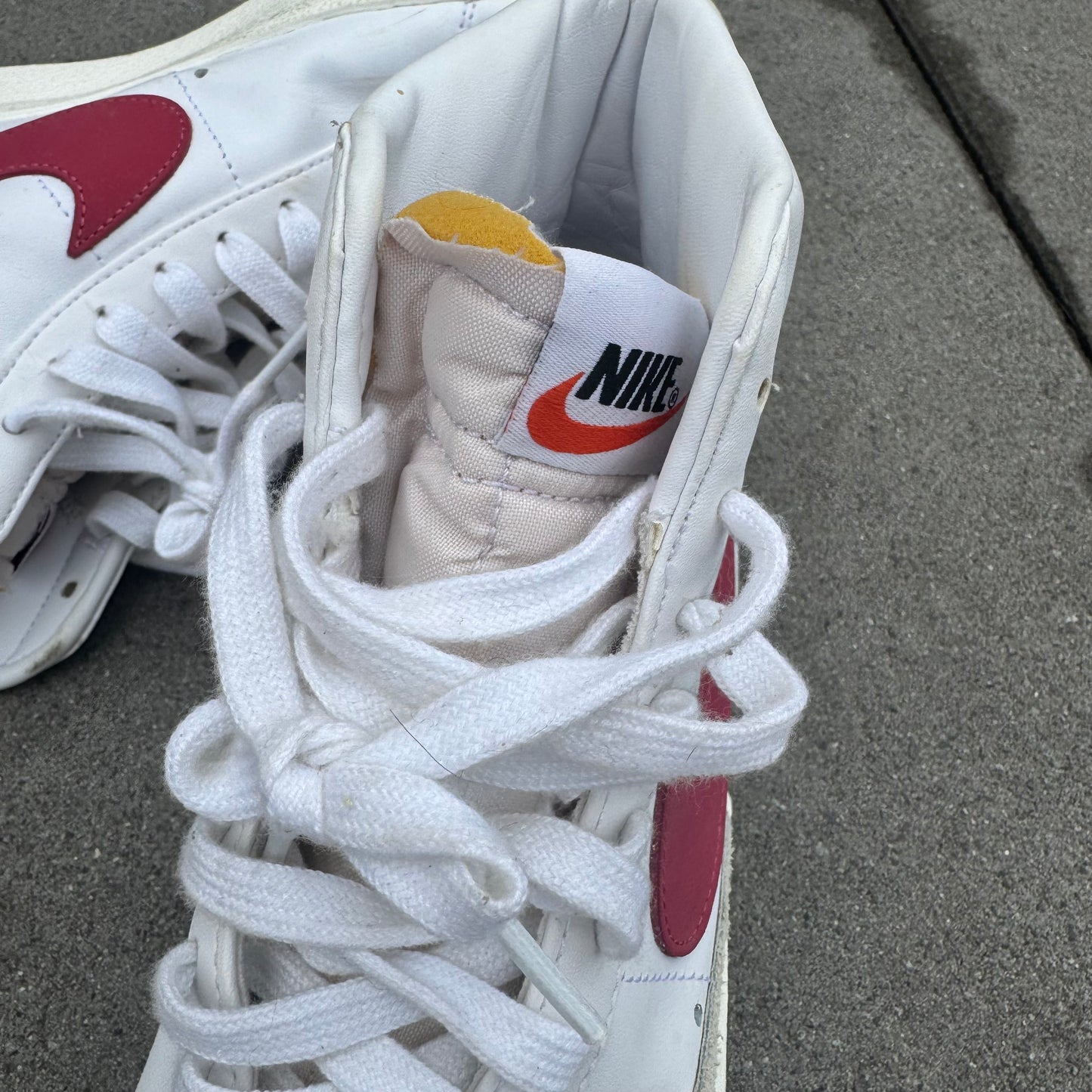 Nike Blazer Mid ’77 Vintage White Mantra Orange