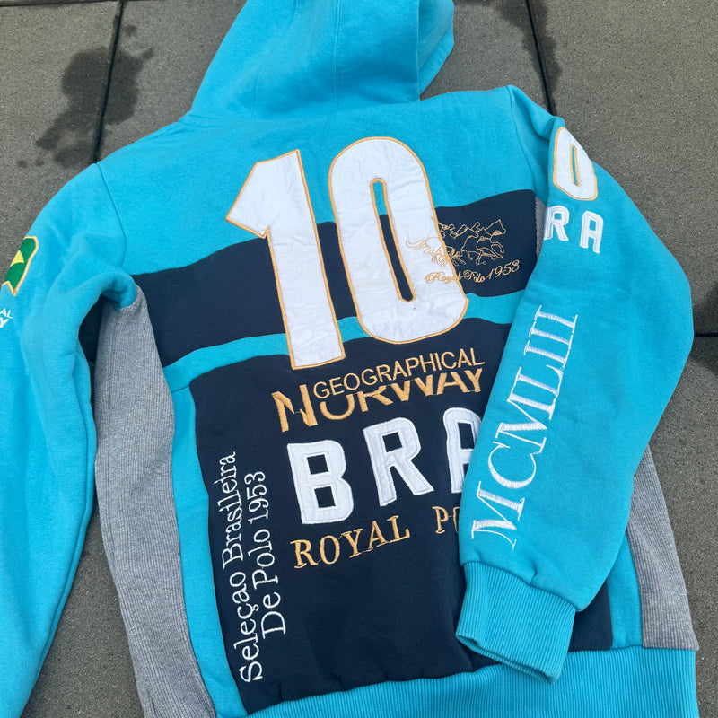 Detailansicht: Sourced limited accessories and clothes Geographical Norway Brazil Royal Polo hoodie – Logo, Nähte oder Material