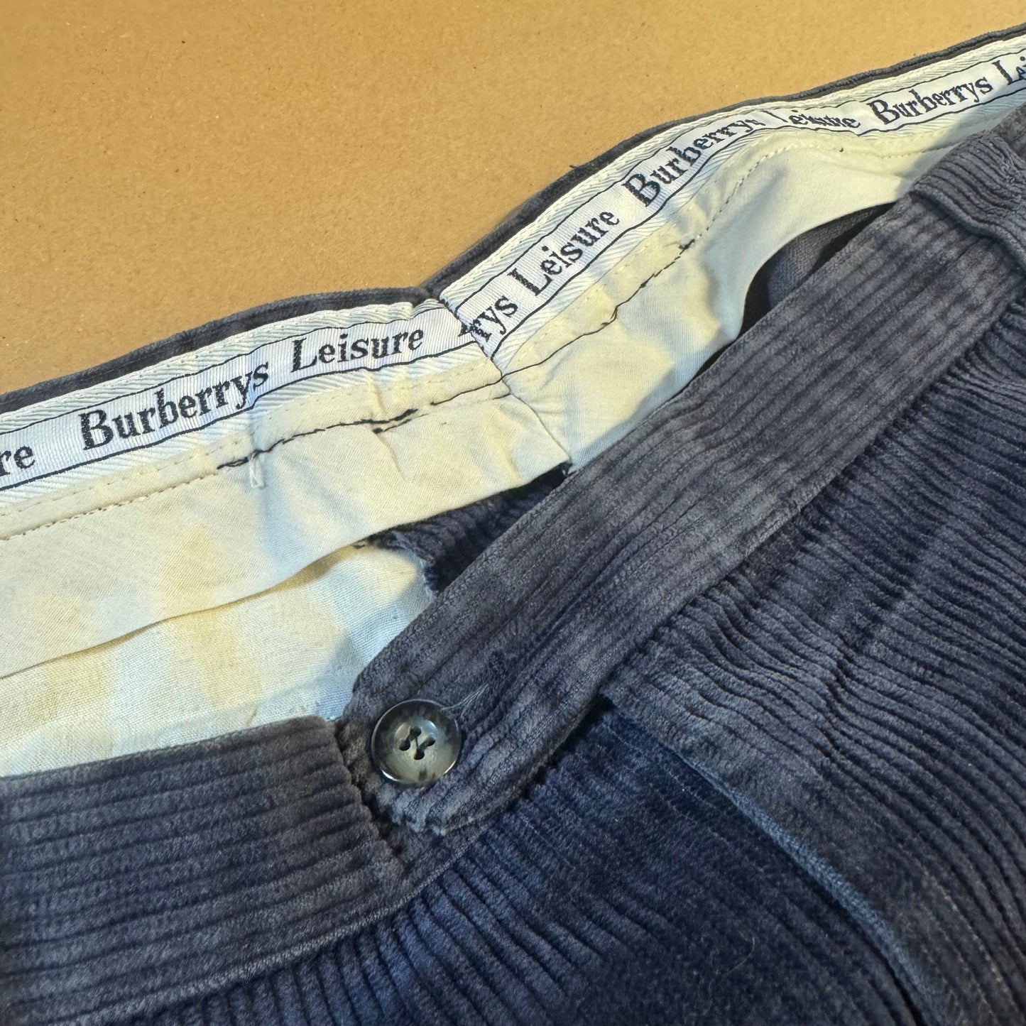 Burberry Leisure vintage loose pants