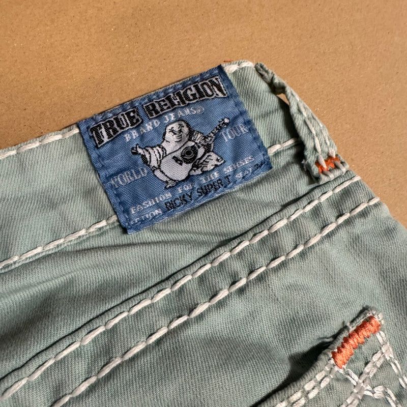 Detailansicht: Sourced limited accessories and clothes True Religion turquoise vintage pants – Logo, Nähte oder Material