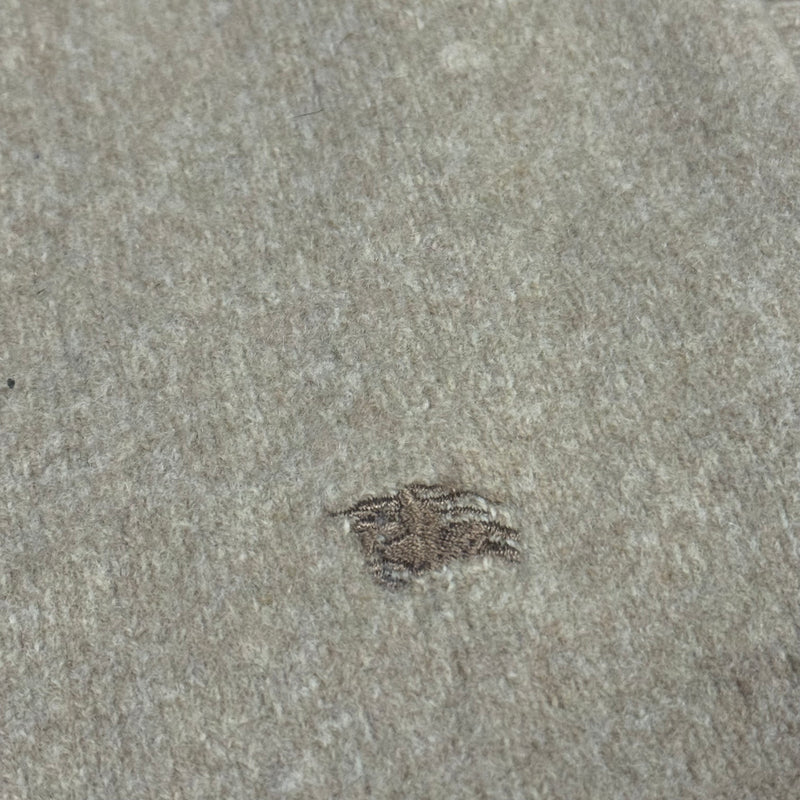 Detailansicht: Sourced limited accessories and clothes Burberry vintage brown wool vest – Logo, Nähte oder Material