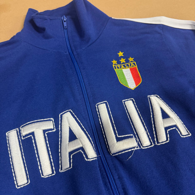 Detailansicht: Sourced limited accessories and clothes Italia streetwear blue track jacket – Logo, Nähte oder Material