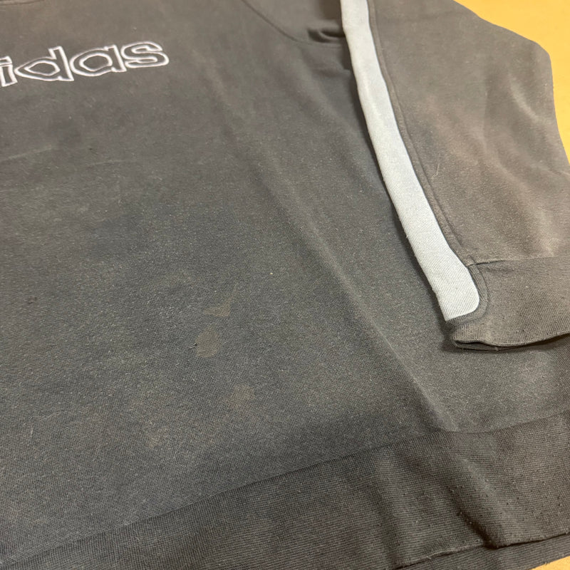 Detailansicht: Sourced limited accessories and clothes Adidas streetwear 00s blue sweatshirt – Logo, Nähte oder Material