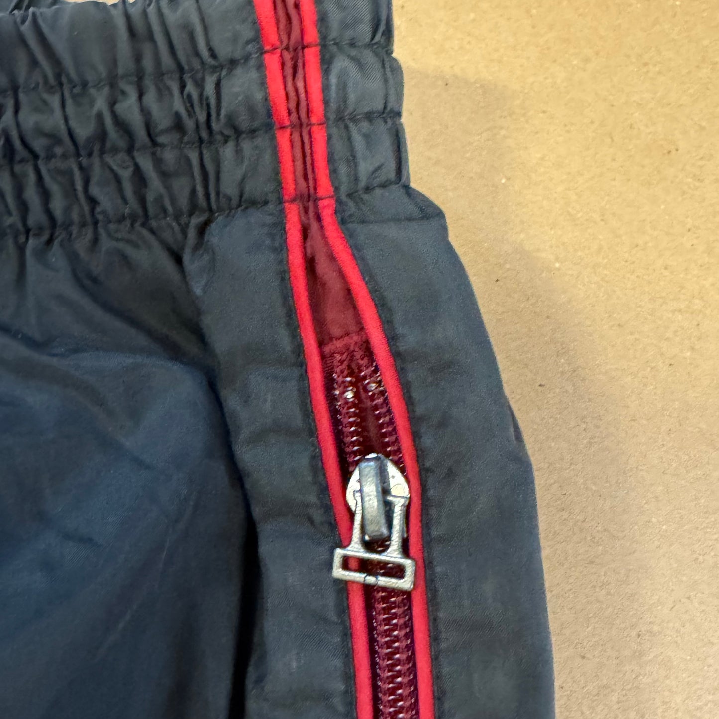 Nike vintage 90s baggy track pants