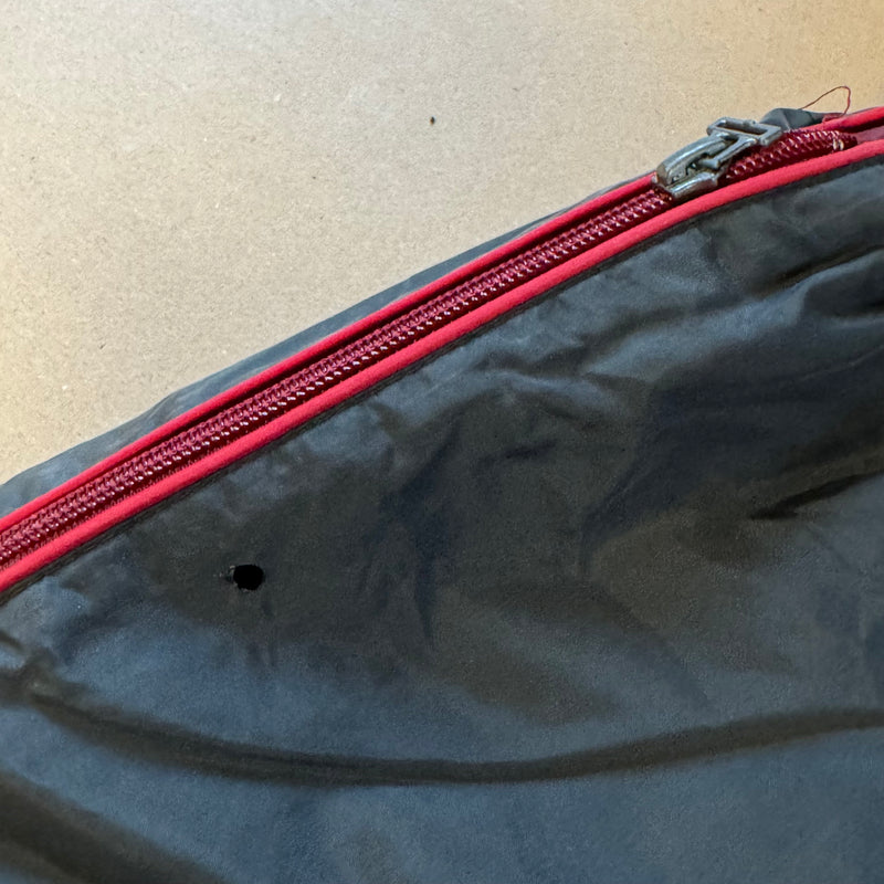 Detailansicht: Sourced limited accessories and clothes Nike vintage 90s baggy track pants – Logo, Nähte oder Material