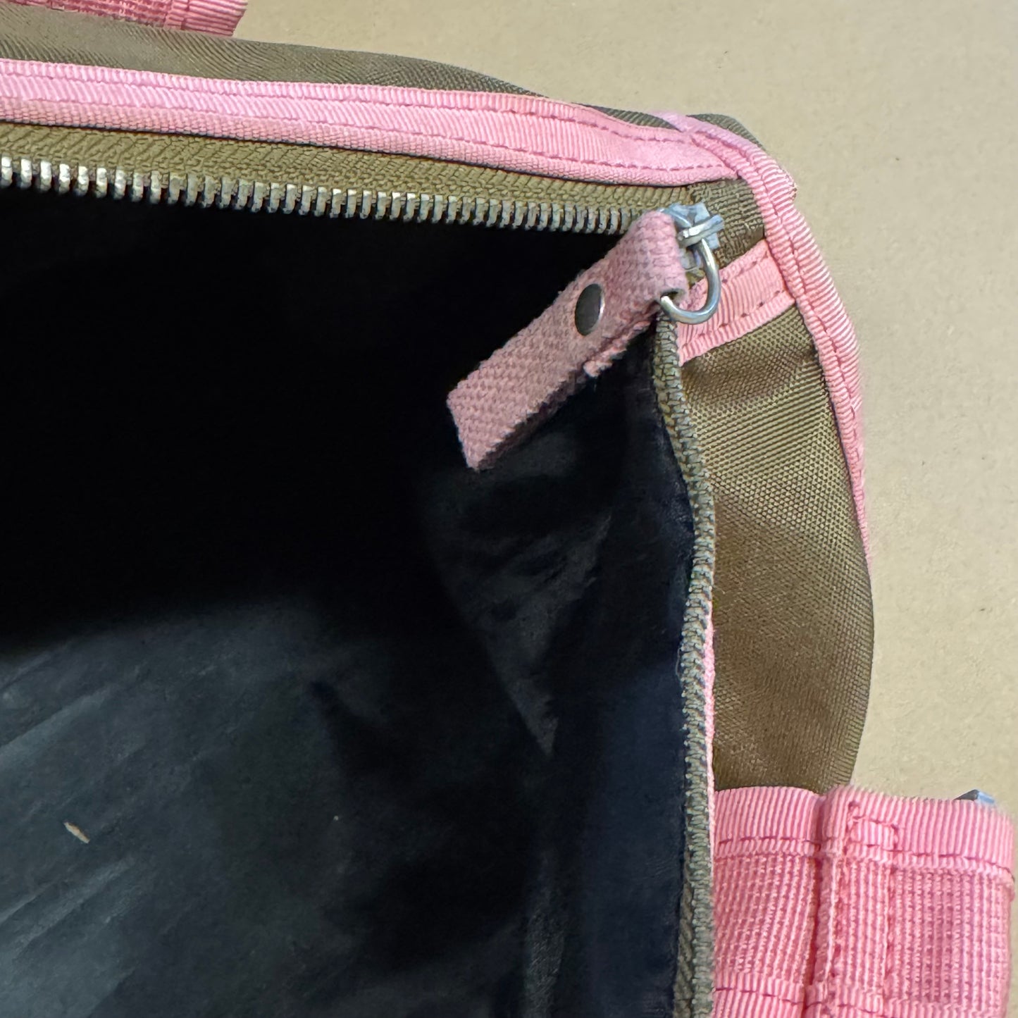 George Gina & Lucy vintage duffle handbag