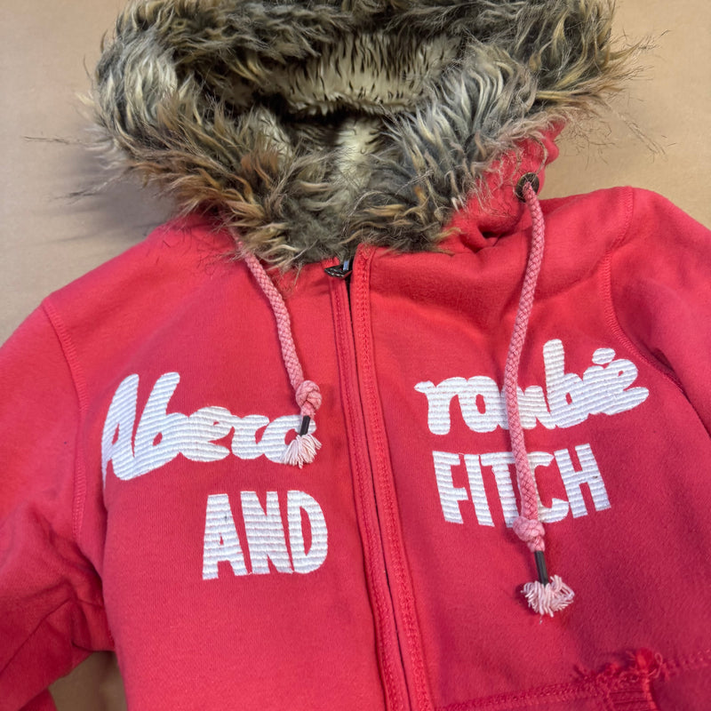 Detailansicht: Sourced limited accessories and clothes Abercrombie & Fitch authentic vintage Y2K fur hoodie – Logo, Nähte oder Material