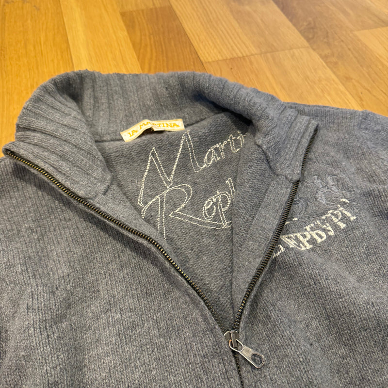 Detailansicht: Sourced limited accessories and clothes La Martina Replica women’s polo grey wool zip-up – Logo, Nähte oder Material