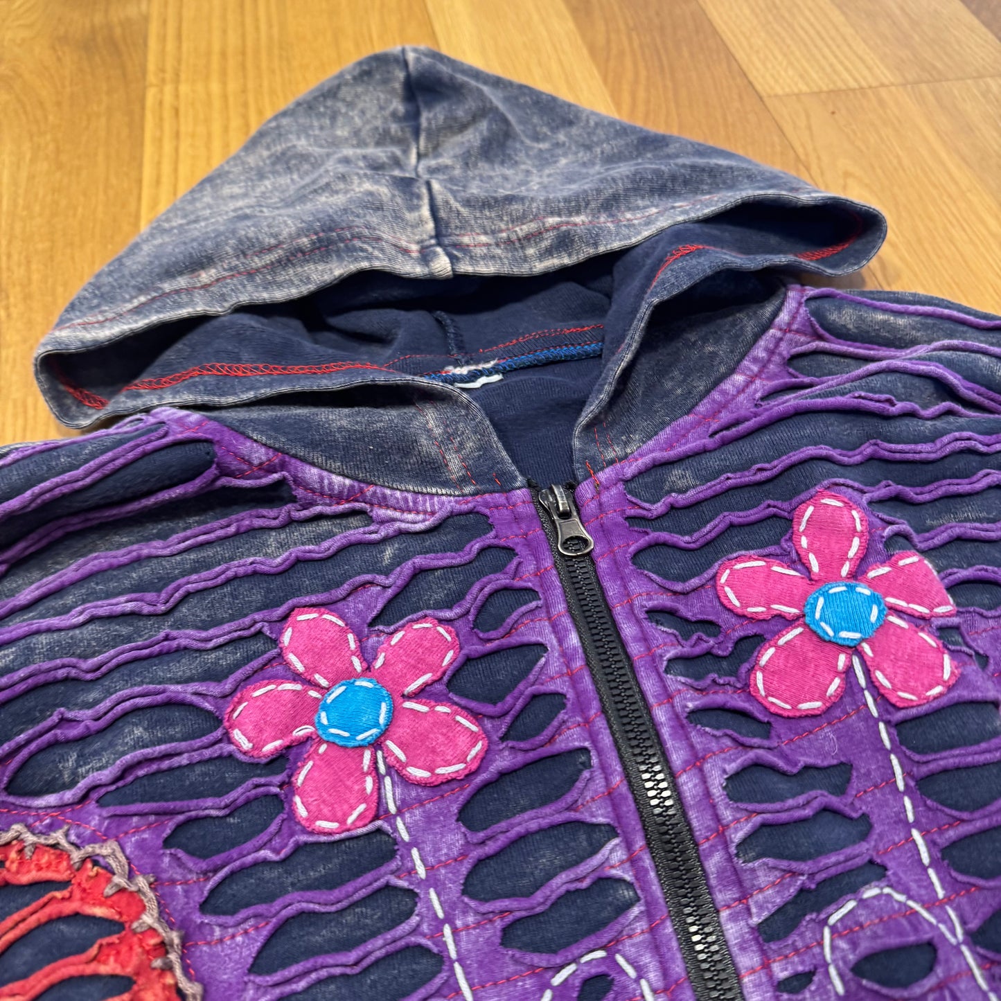 Vintage Y2K stonewashed floral zip-up hoodie