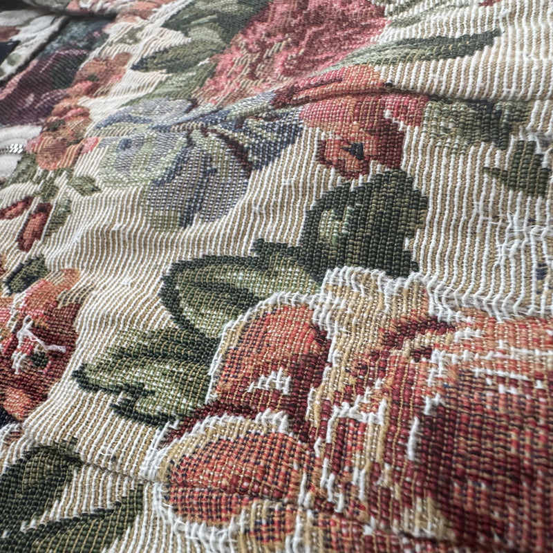 Detailansicht: Sourced limited accessories and clothes Cider vintage floral women’s summer top – Logo, Nähte oder Material