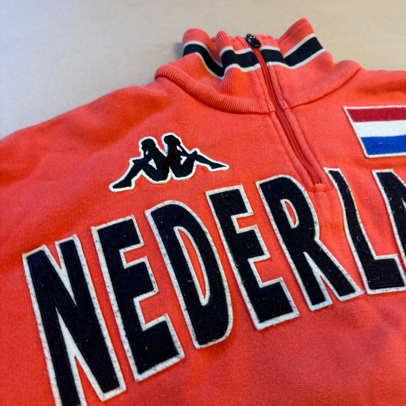 Detailansicht: Sourced limited accessories and clothes Kappa Nederland orange sweatshirt – Logo, Nähte oder Material
