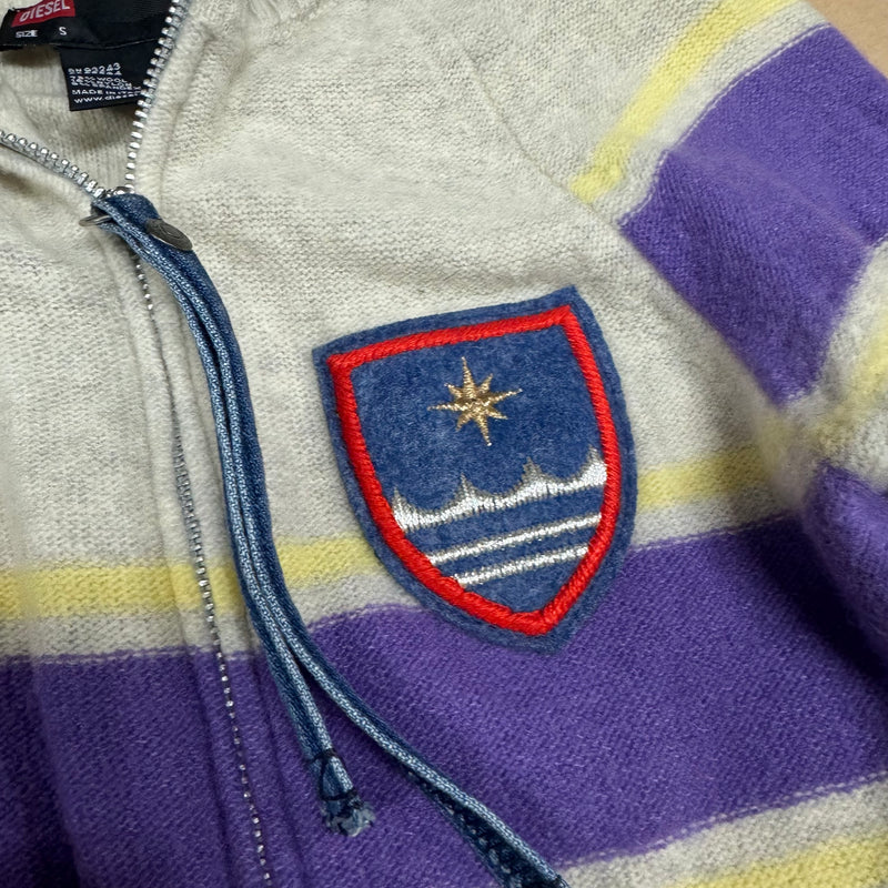 Detailansicht: Sourced limited accessories and clothes Diesel vintage women’s wool zip-up jacket – Logo, Nähte oder Material