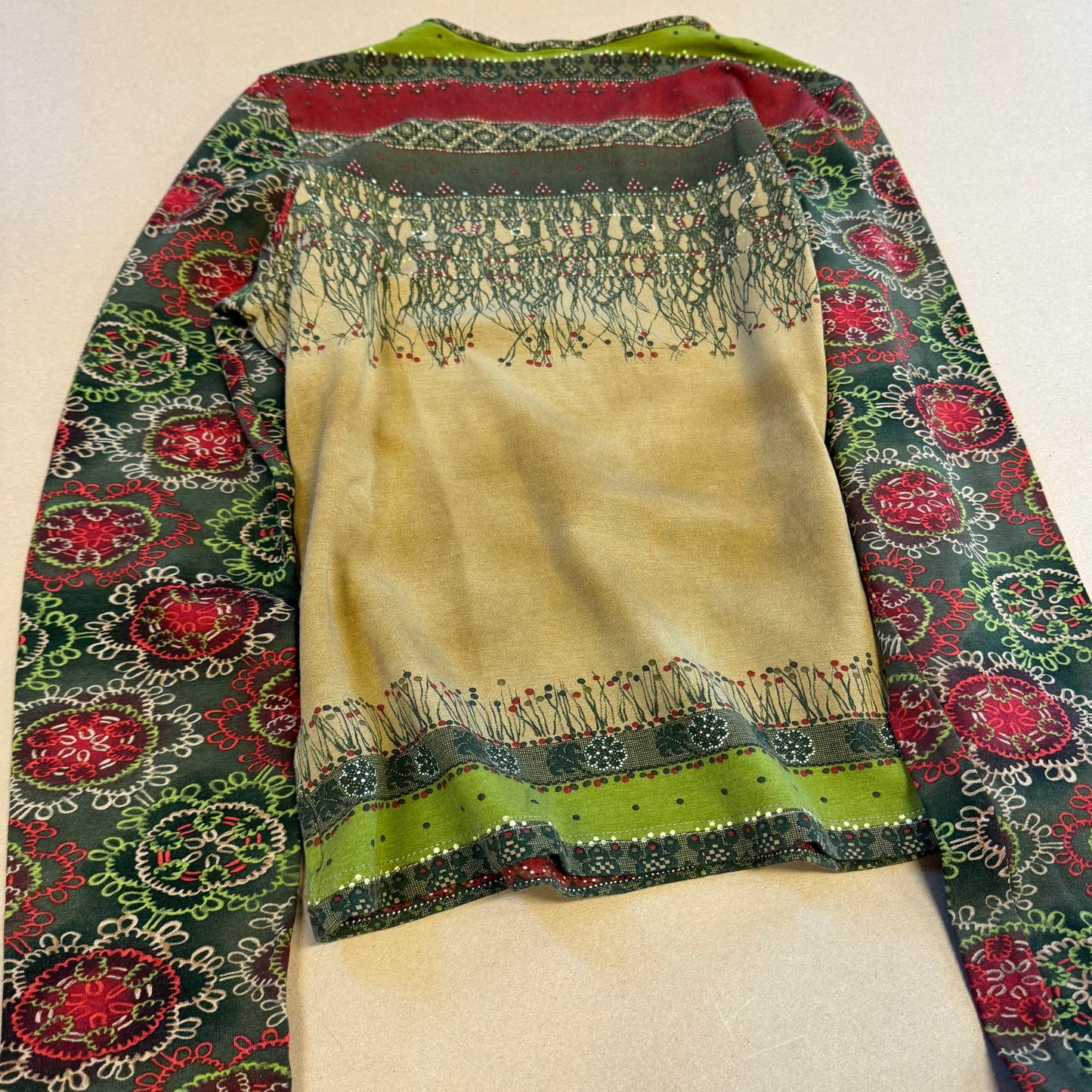 Sde Styles vintage Y2K women’s long sleeve tee