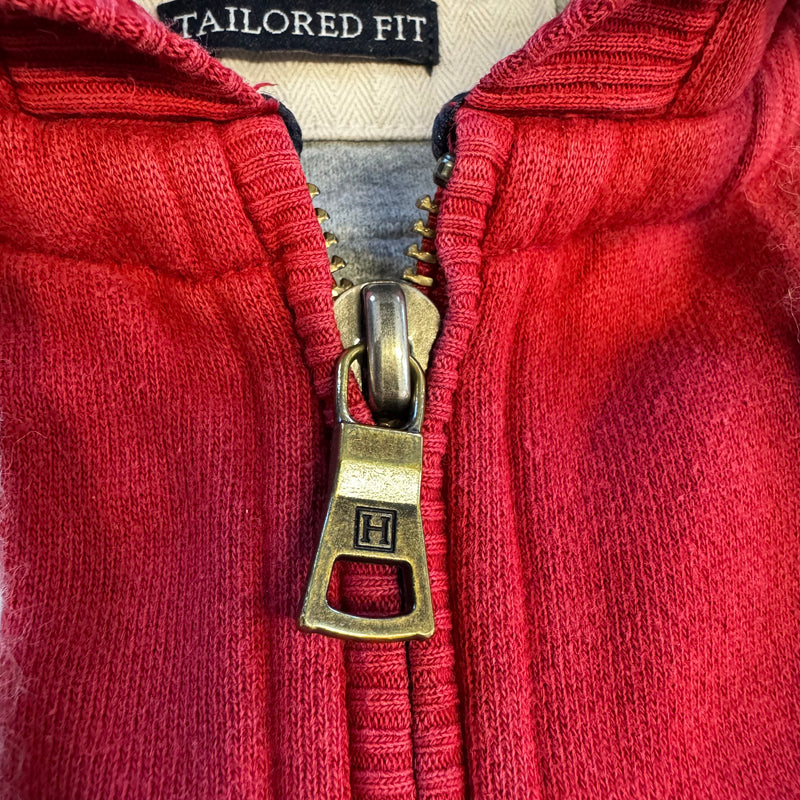 Detailansicht: Sourced limited accessories and clothes Hackett London N1 Polo Army hoodie – Logo, Nähte oder Material