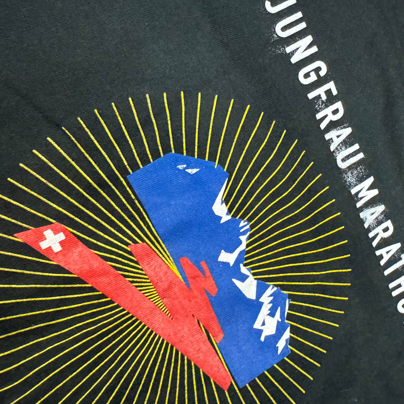 Detailansicht: Sourced limited accessories and clothes Nike Switzerland Jungfrau Marathon vintage t-shirt – Logo, Nähte oder Material