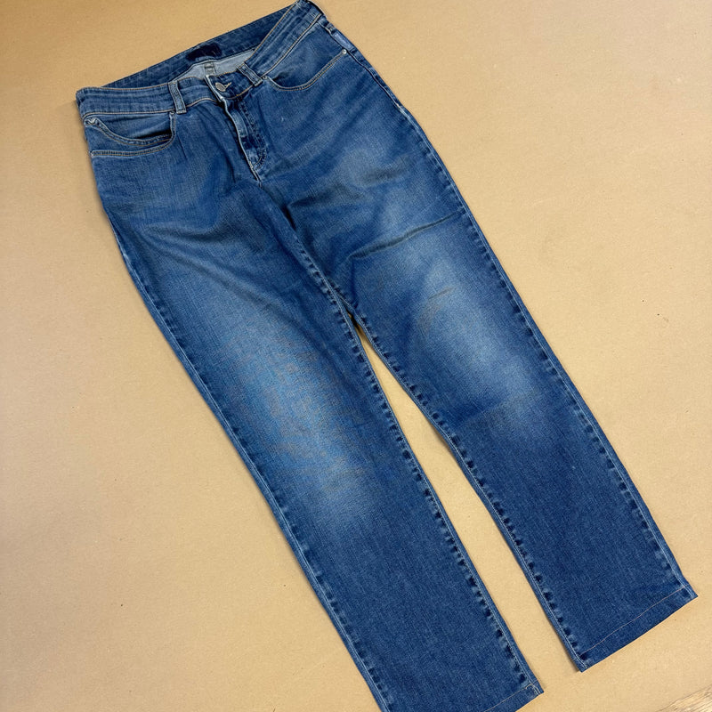 Detailansicht: Sourced limited accessories and clothes Armani Jeans classic blue pants – Logo, Nähte oder Material