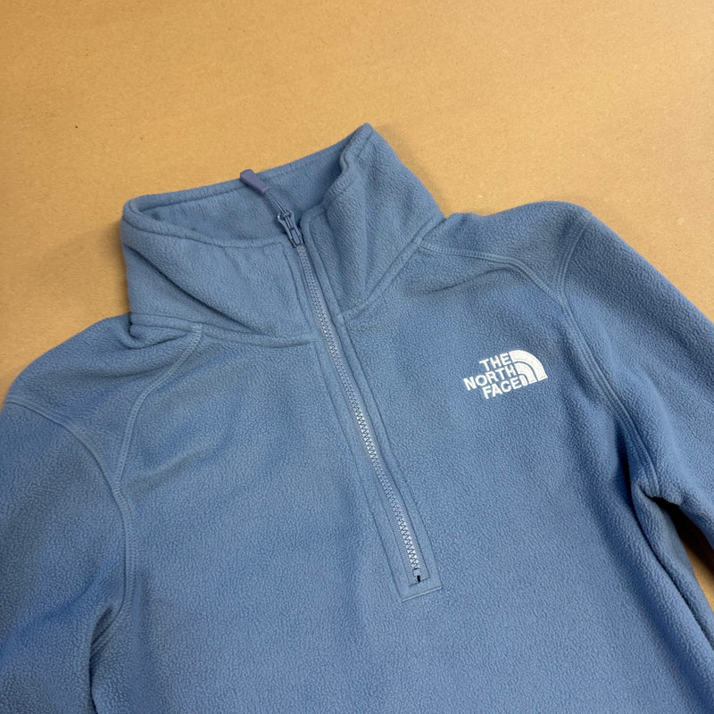 Detailansicht: Sourced limited accessories and clothes The North Face women’s fleece dress – Logo, Nähte oder Material