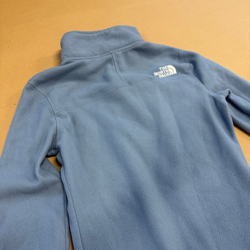 Detailansicht: Sourced limited accessories and clothes The North Face women’s fleece dress – Logo, Nähte oder Material