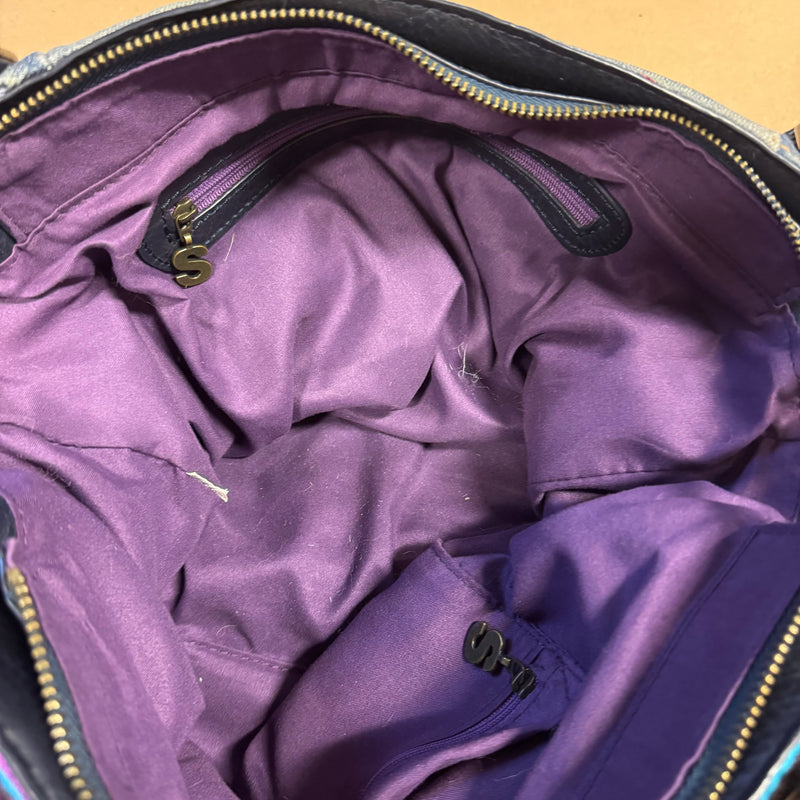 Detailansicht: Sourced limited accessories and clothes Vintage Desigual denim 90s handbag – Logo, Nähte oder Material