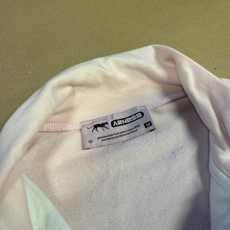 Detailansicht: Sourced limited accessories and clothes Airness pink and white vintage women’s zip-up – Logo, Nähte oder Material