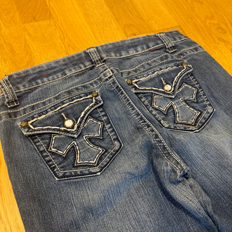 Detailansicht: Sourced limited accessories and clothes Zanadi retro Y2K wide leg jeans – Logo, Nähte oder Material