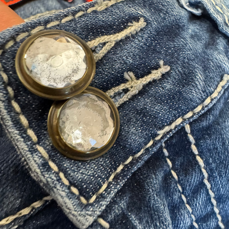 Detailansicht: Sourced limited accessories and clothes Zanadi retro Y2K wide leg jeans – Logo, Nähte oder Material